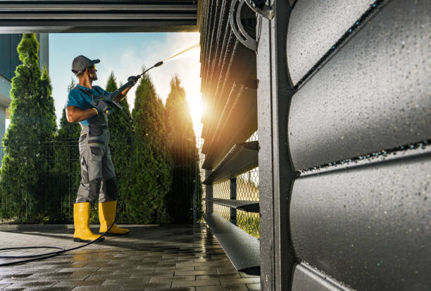 Best Pool Deck Cleaning  in Nice, CA